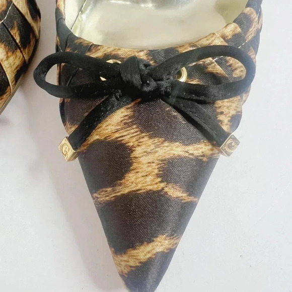 Guess Leopard Print Satin Pumps Black Bows Pointed Toe Heels Women's Size 7 - Picture 5 of 10